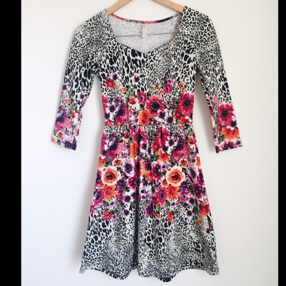 🌸3/$25 Target Xhilaration Fit & Flare Floral and Animal Print Mini Dress, Size M